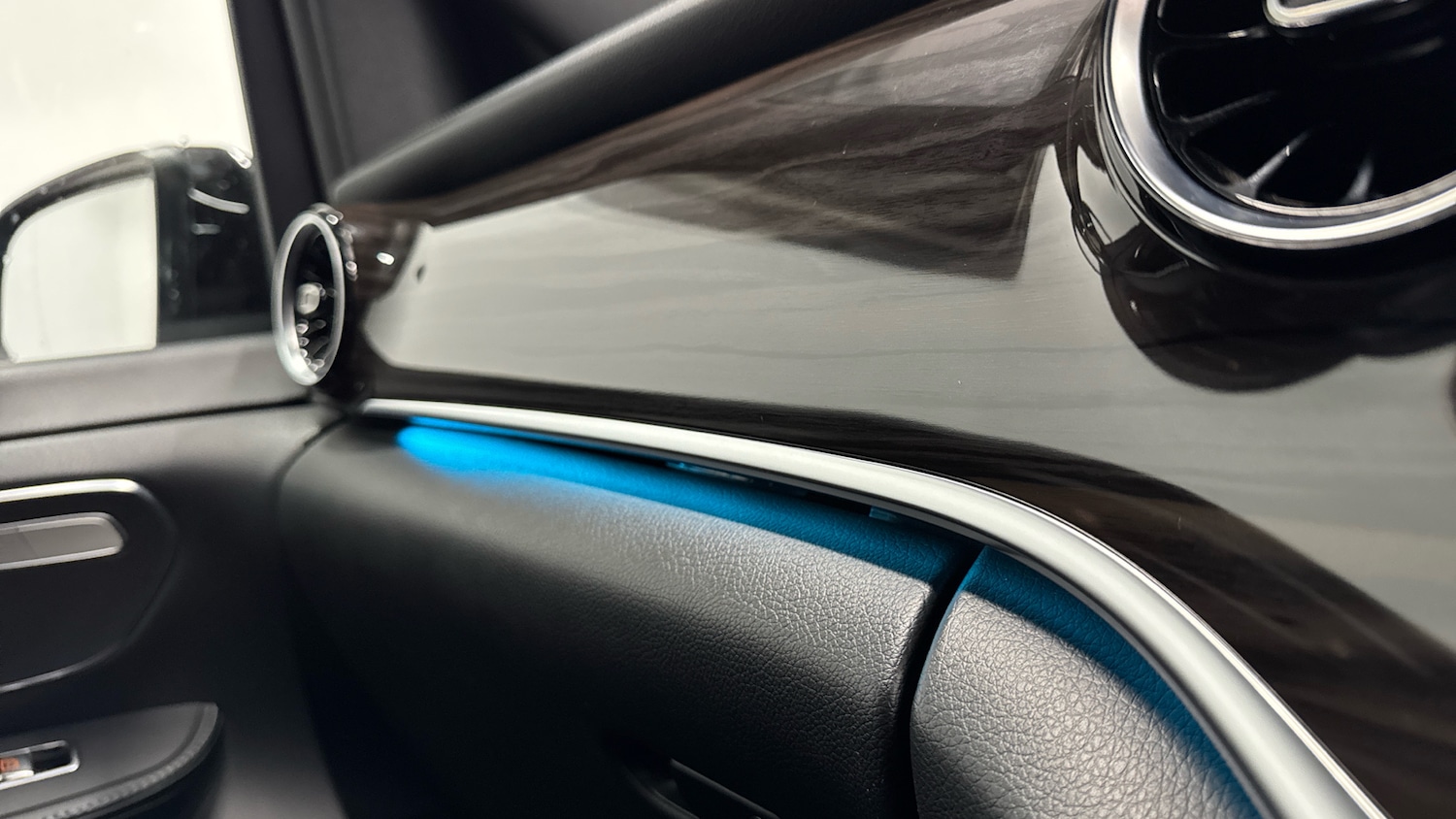 Used Mercedes-Benz V-Class 2020 for sale - 76684010: Photo 35