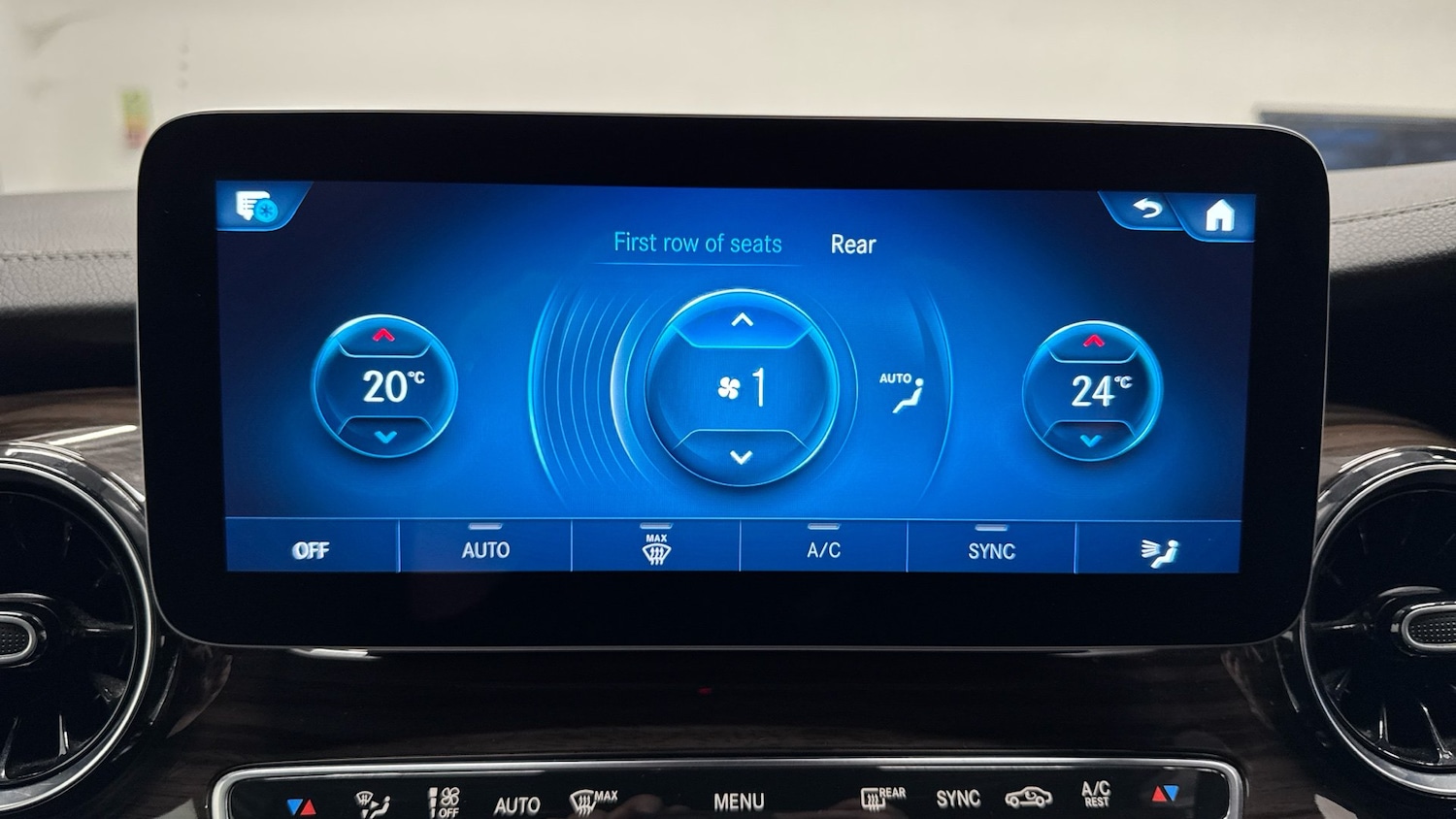 Used Mercedes-Benz V-Class 2020 for sale - 76684010: Photo 36