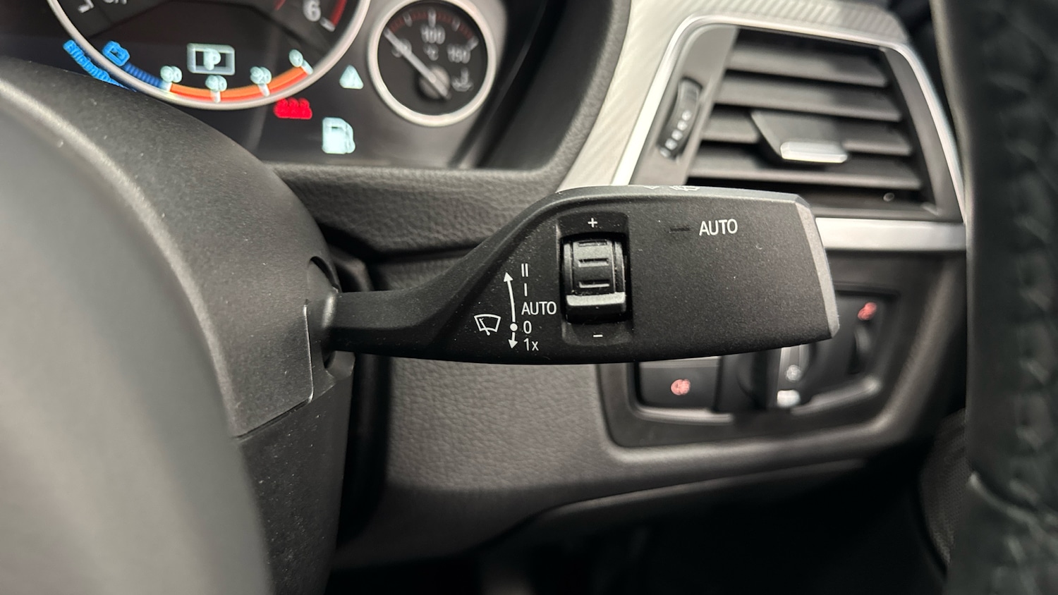 Used BMW 3 Series 2017 for sale - 78078040: Photo 30