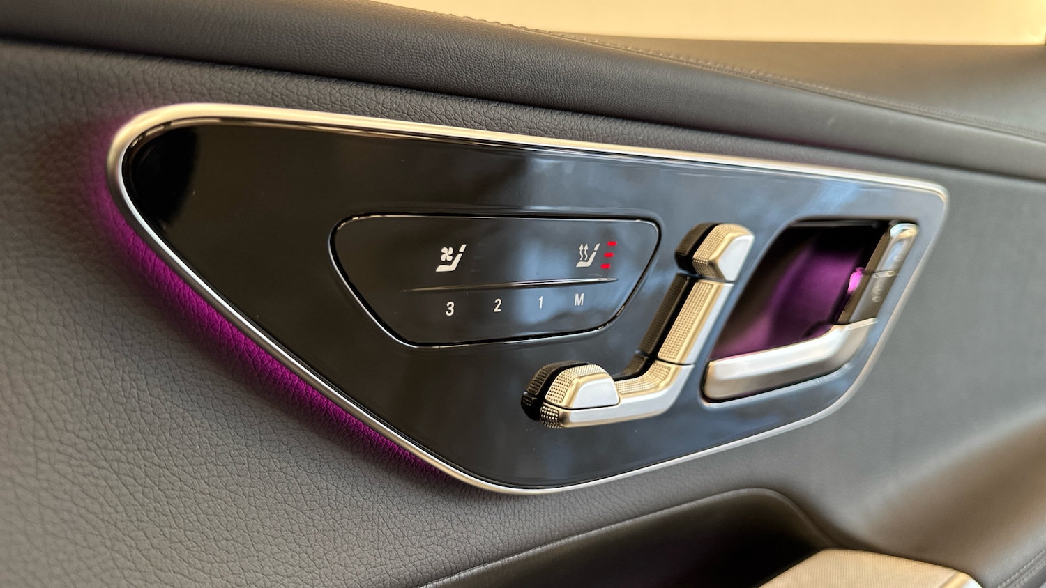 Used Mercedes-Benz GLC 2025 for sale - 77640041: Photo 24