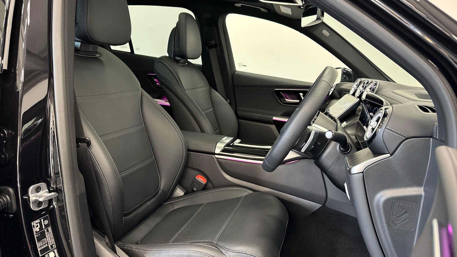 Used Mercedes-Benz GLC 2025 for sale - 77640041: Photo 27