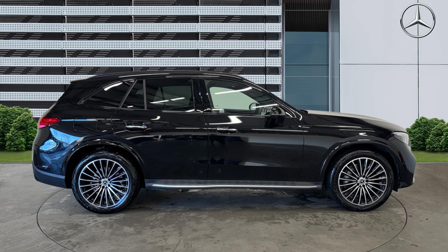 Used Mercedes-Benz GLC 2025 for sale - 77640041: Photo 5