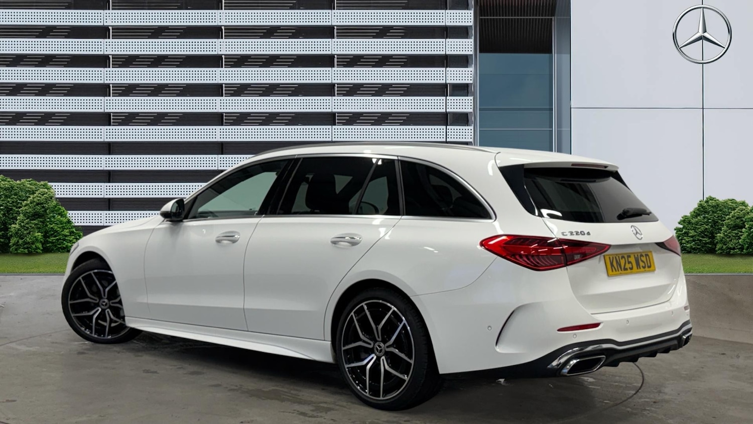 Used Mercedes-Benz C Class 2025 for sale - 77296390: Photo 2