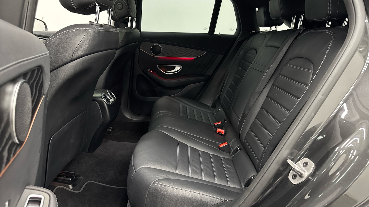 Used Mercedes-Benz EQC 2022 for sale - 76576495: Photo 16