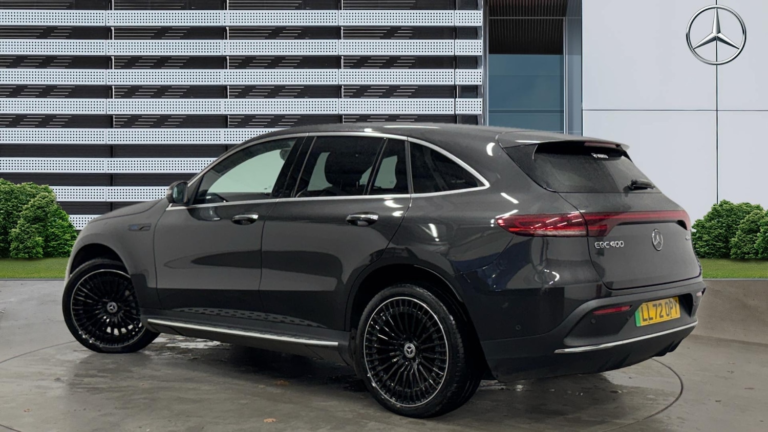 Used Mercedes-Benz EQC 2022 for sale - 76576495: Photo 2