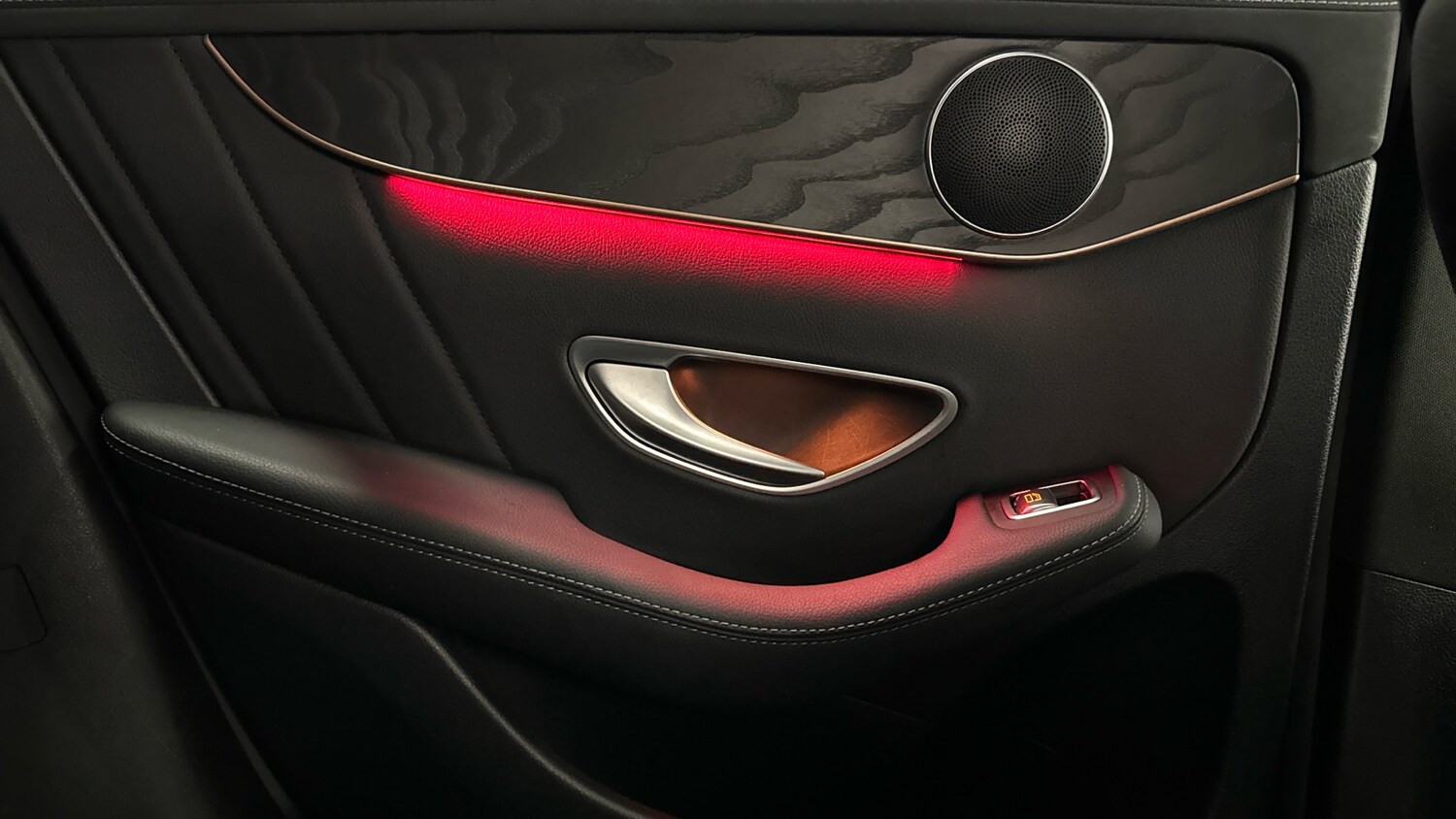 Used Mercedes-Benz EQC 2022 for sale - 76576495: Photo 22