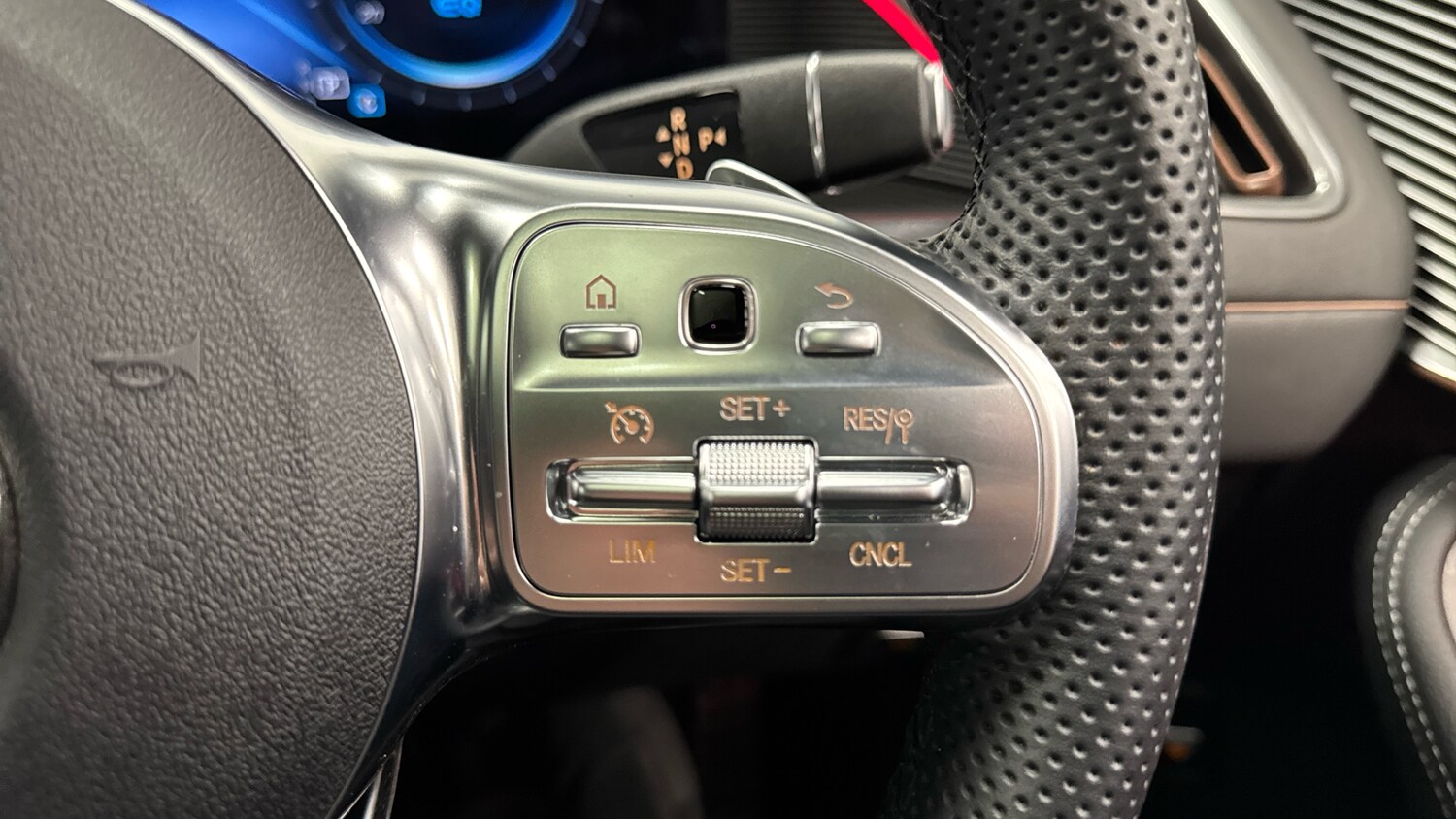 Used Mercedes-Benz EQC 2022 for sale - 76576495: Photo 30