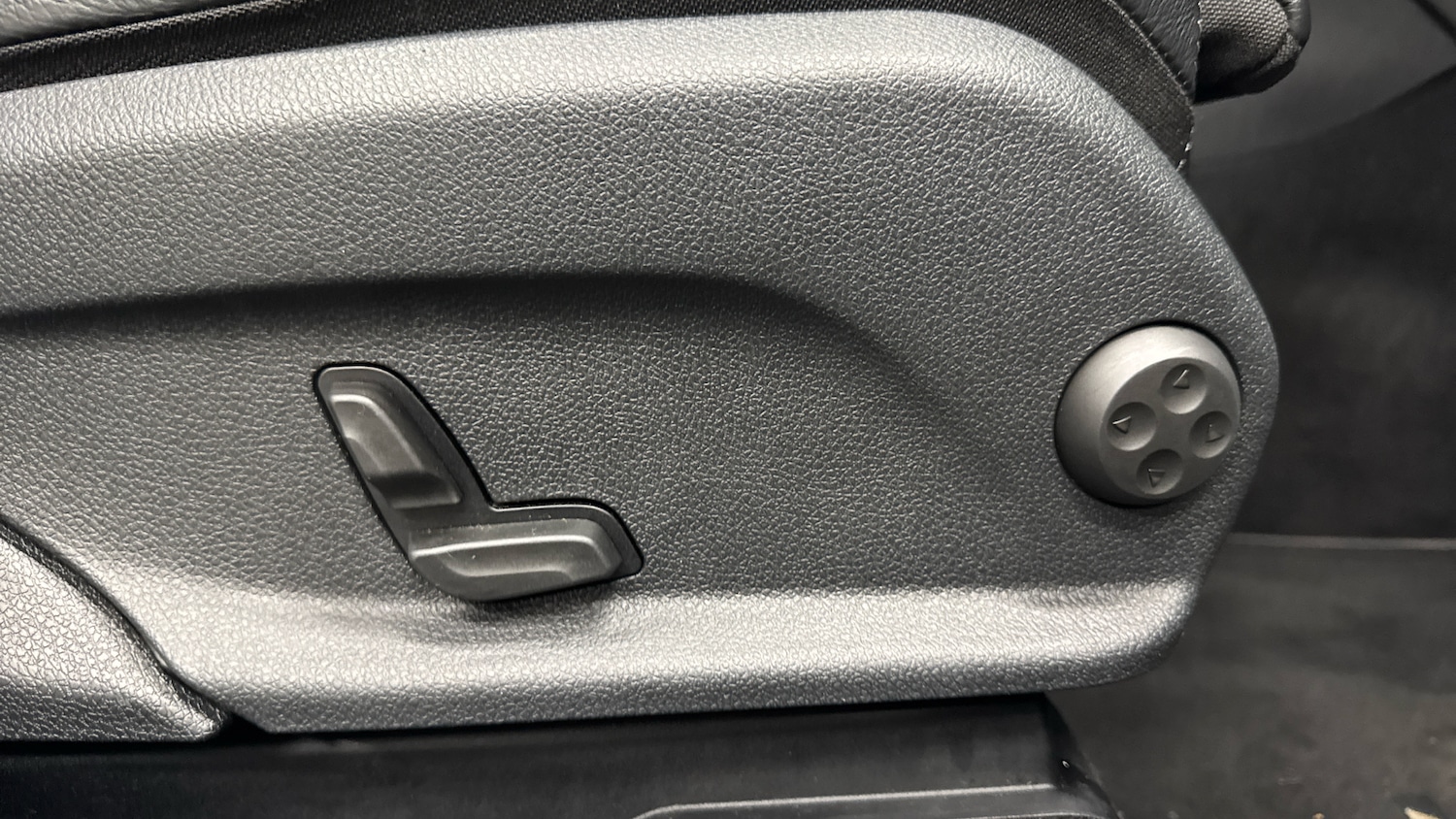 Used Mercedes-Benz EQC 2022 for sale - 76649956: Photo 26