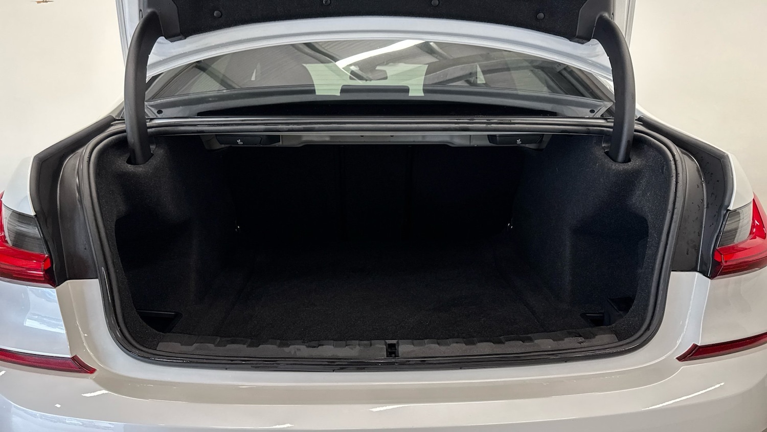 Used BMW 3 Series 2020 for sale - 76881532: Photo 4