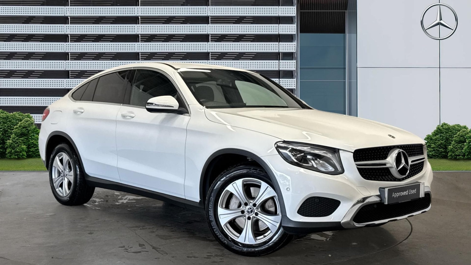 Used Mercedes-Benz GLC 2019 for sale - 76159847: Photo 1