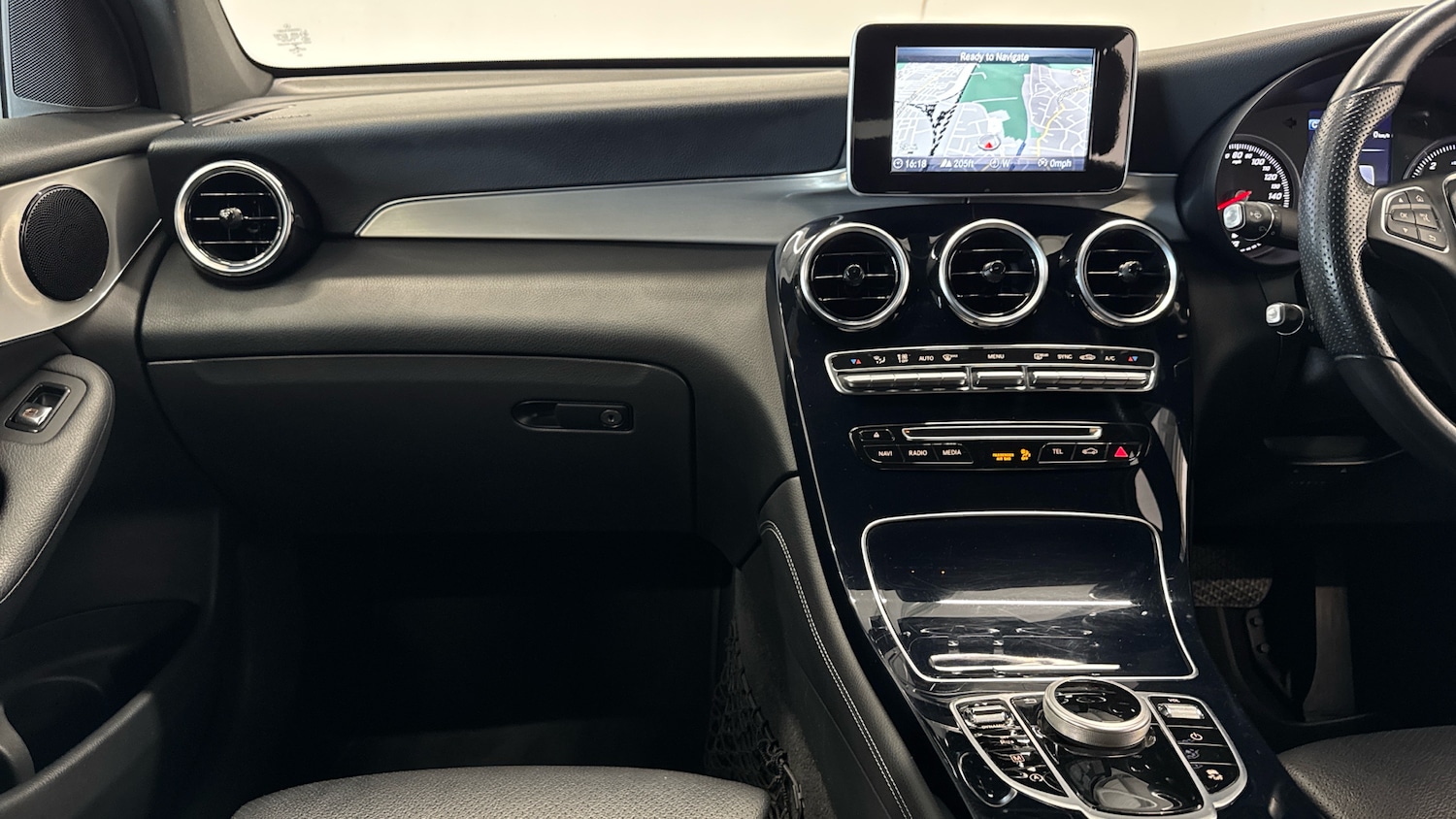 Used Mercedes-Benz GLC 2019 for sale - 76159847: Photo 14