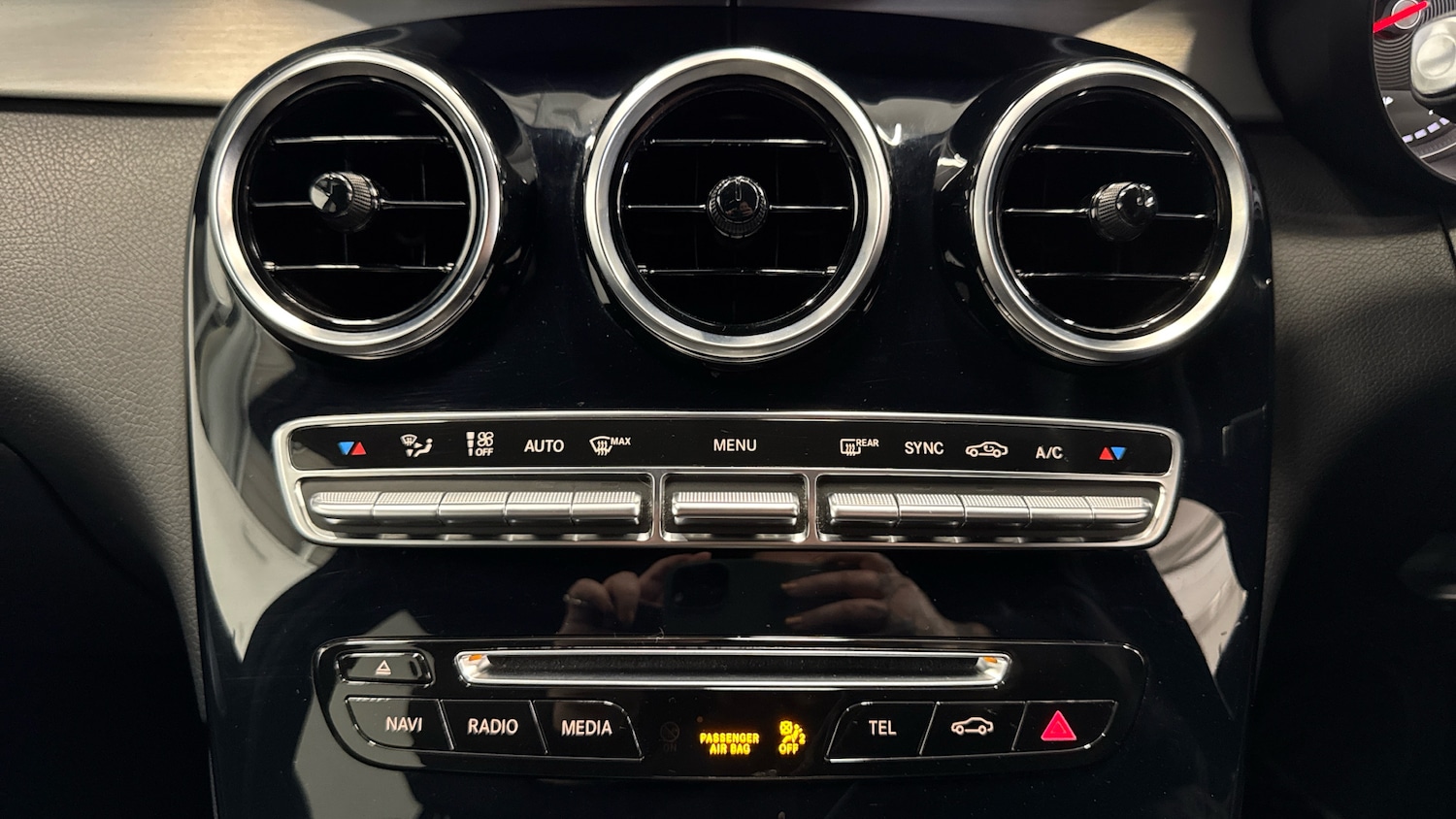 Used Mercedes-Benz GLC 2019 for sale - 76159847: Photo 34