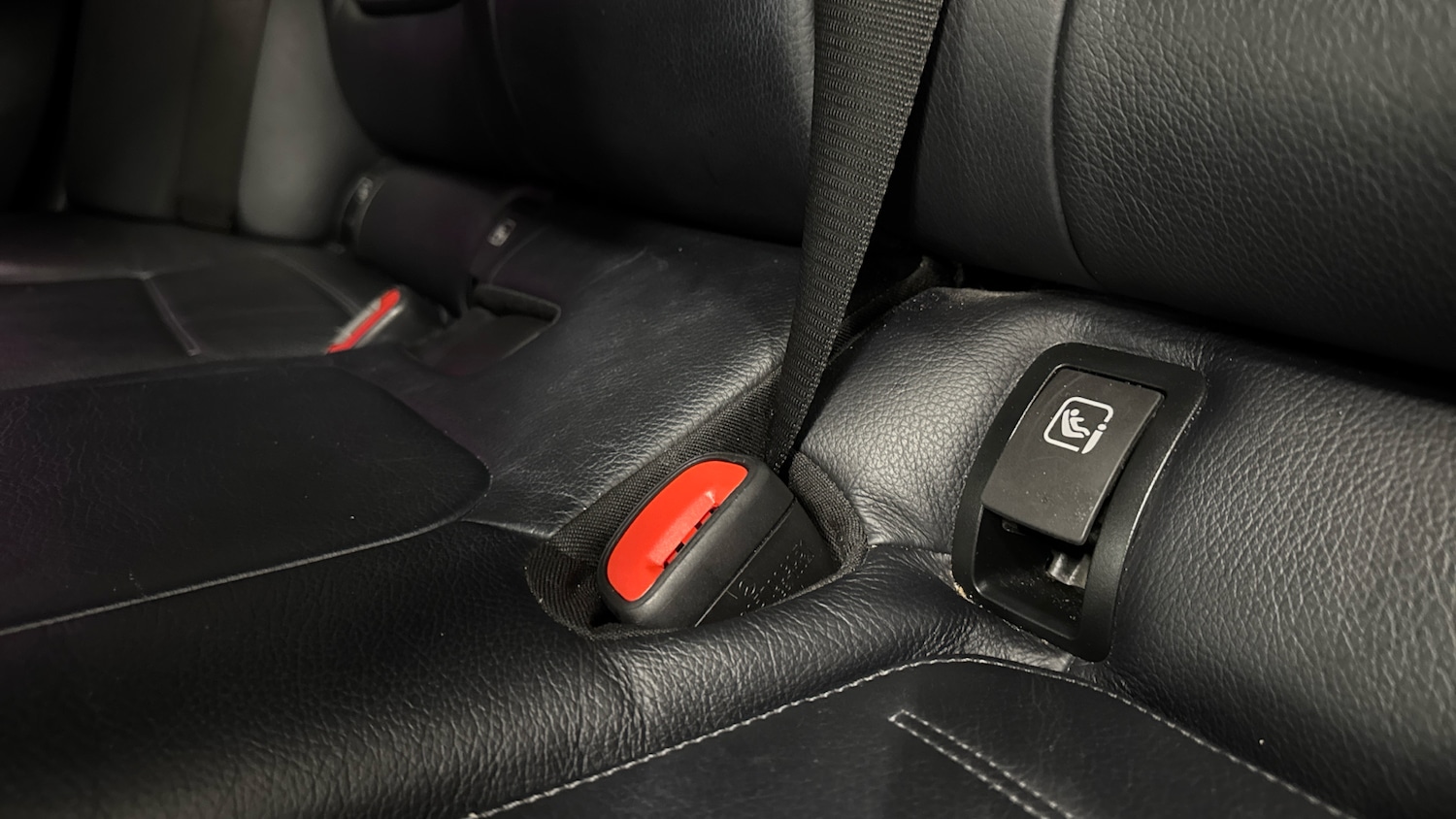 Used Mercedes-Benz C Class 2022 for sale - 77687361: Photo 17