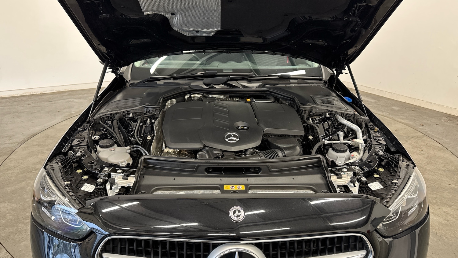 Used Mercedes-Benz C Class 2022 for sale - 77687361: Photo 8