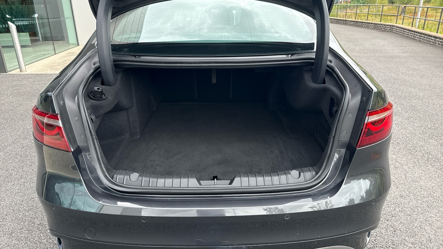 Used Jaguar XF 2023 for sale - 76449505: Photo 10