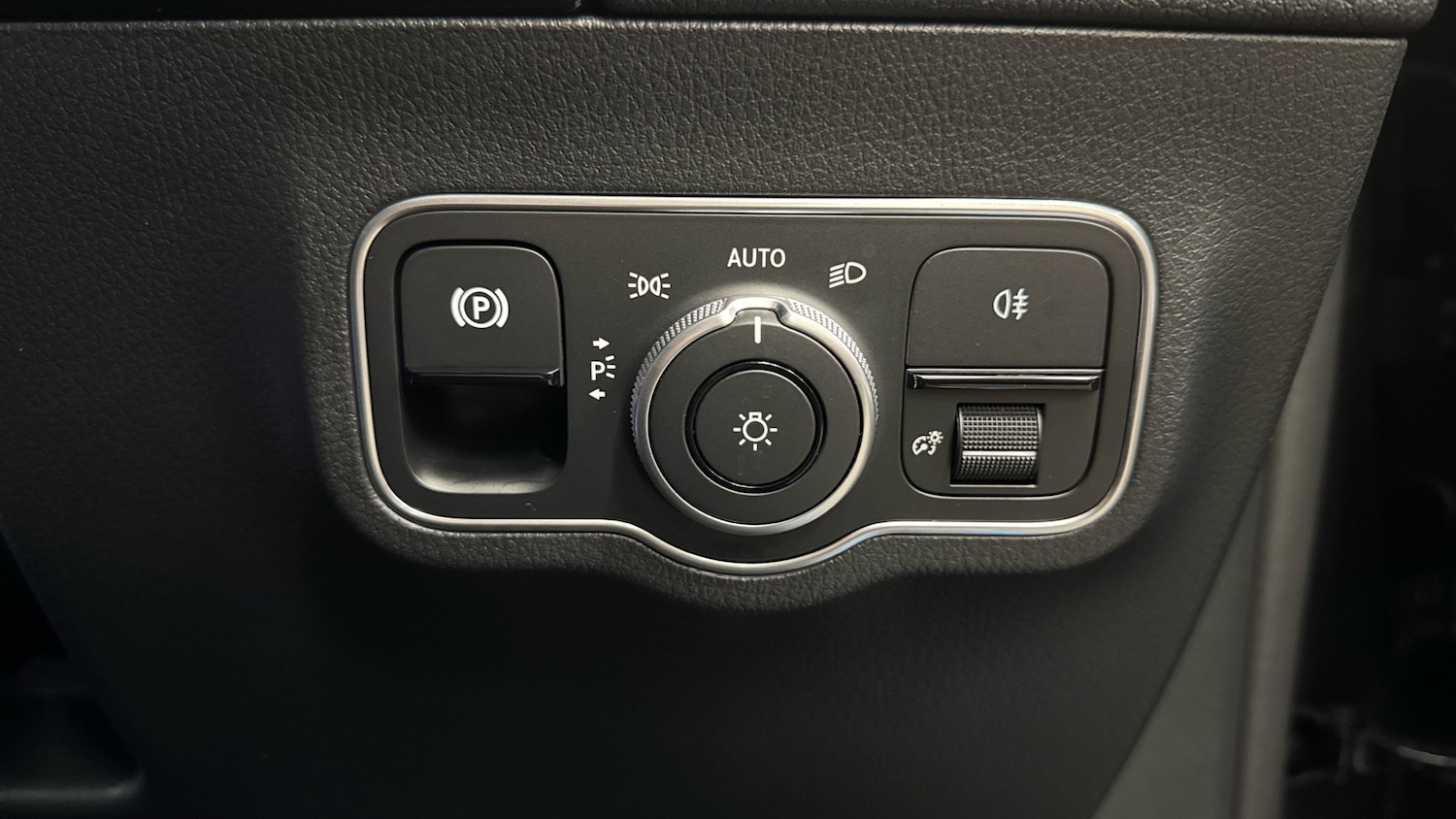 Used Mercedes-Benz EQA 2025 for sale - 76421760: Photo 27