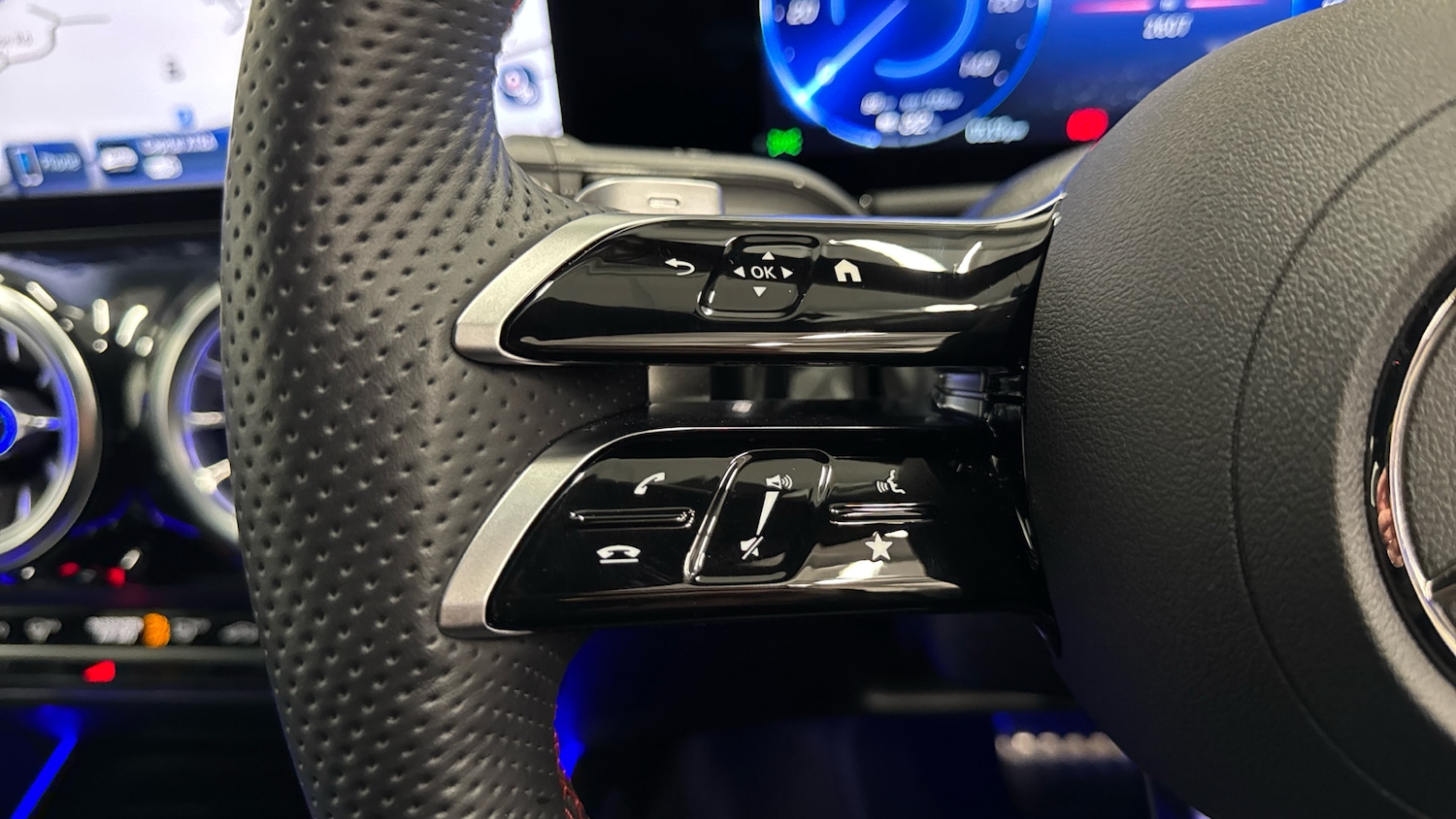 Used Mercedes-Benz EQA 2025 for sale - 76421760: Photo 28