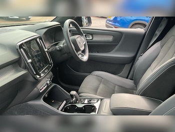 Used Volvo XC40 2022 for sale - 76332016: Photo