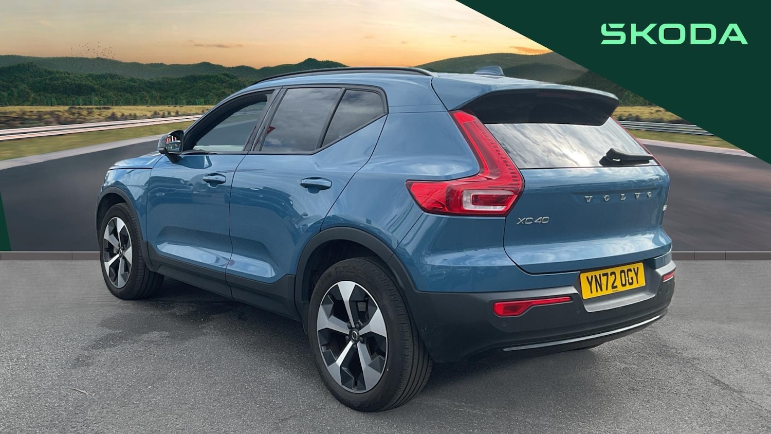 Used Volvo XC40 2022 for sale - 76332016: Photo 3