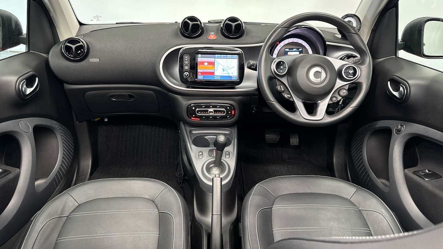 Used smart fortwo 2018 for sale - 76792911: Photo 10