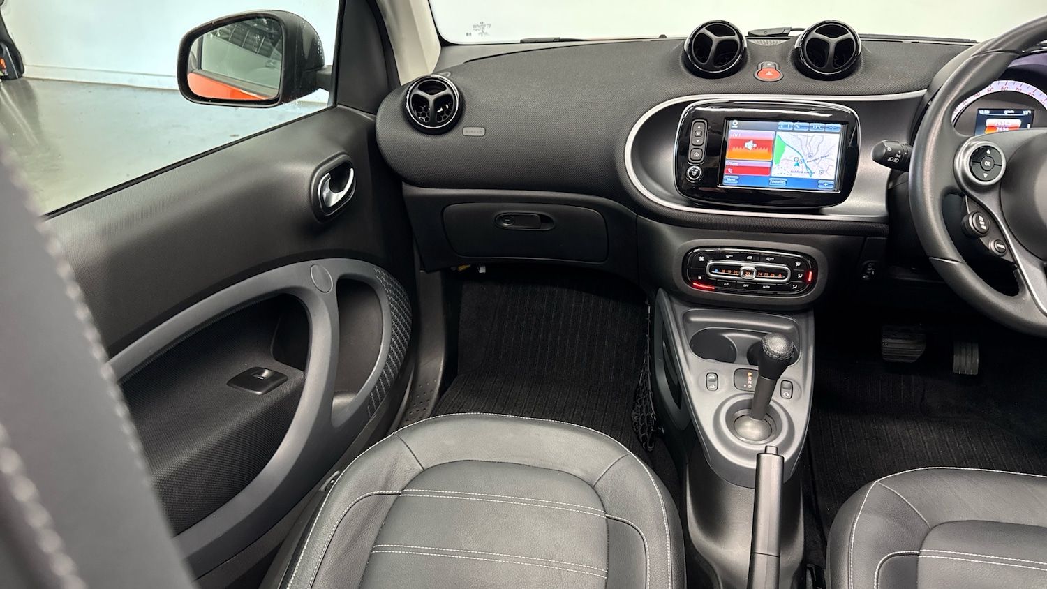 Used smart fortwo 2018 for sale - 76792911: Photo 14