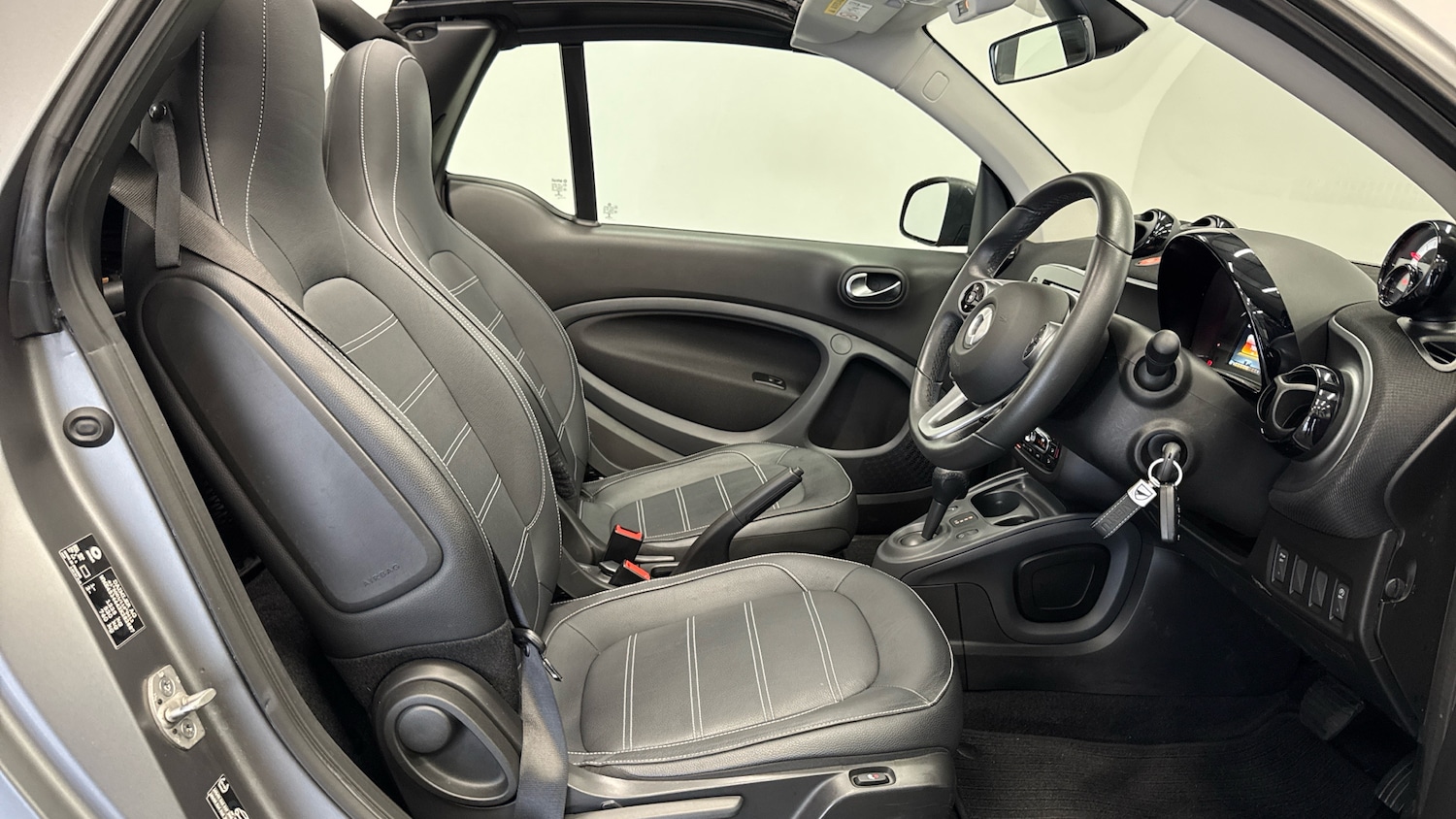 Used smart fortwo 2018 for sale - 76792911: Photo 24