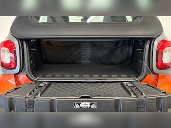 Used smart fortwo 2018 for sale - 76792911: Photo