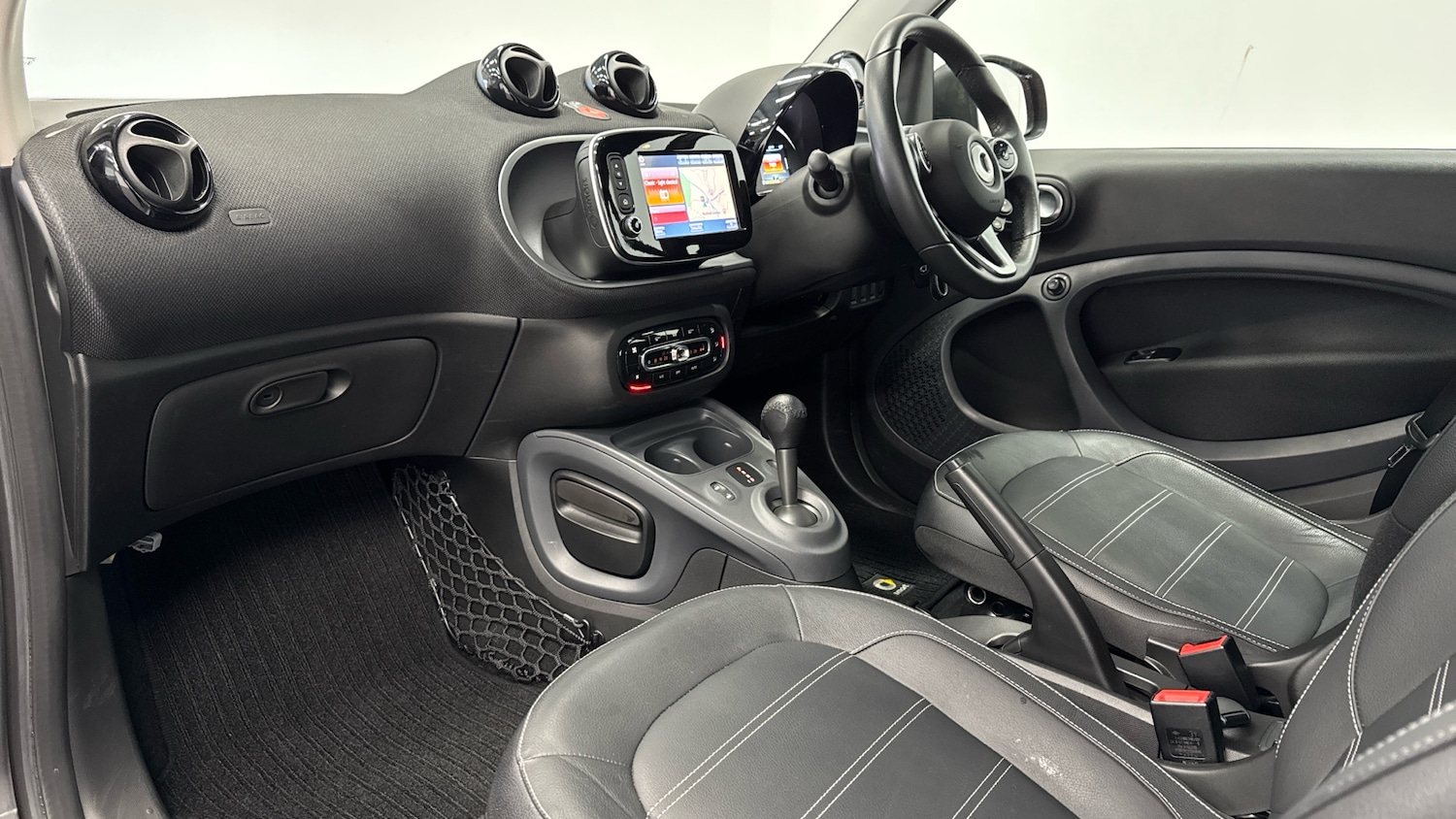 Used smart fortwo 2018 for sale - 76792911: Photo 9