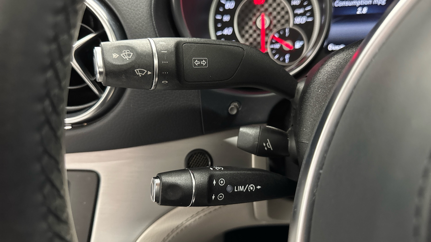 Used Mercedes-Benz SL 2016 for sale - 76531293: Photo 31