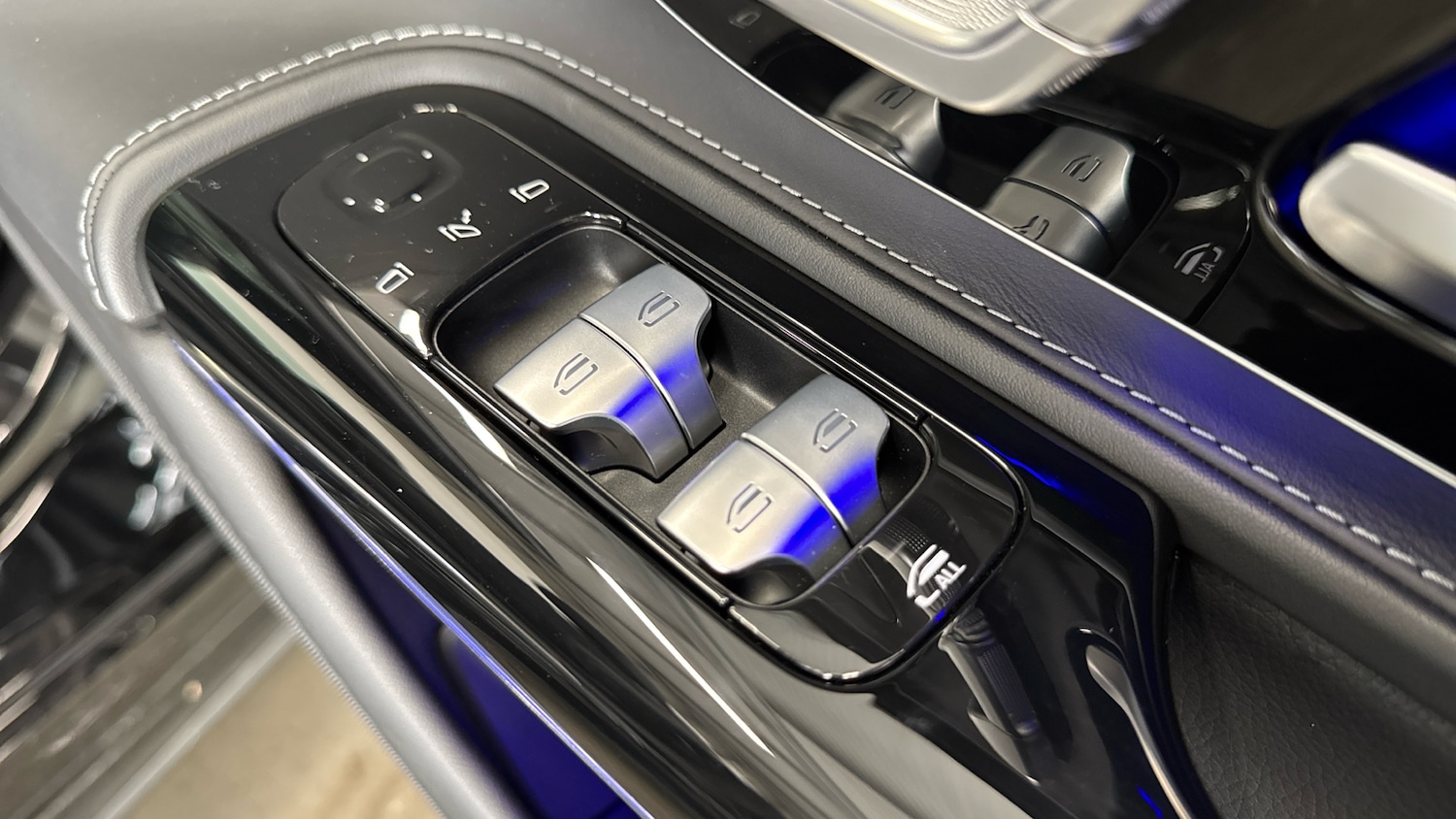 Used Mercedes-Benz SL 2023 for sale - 76948191: Photo 23