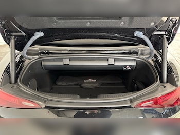 Used Mercedes-Benz SL 2023 for sale - 76948191: Photo