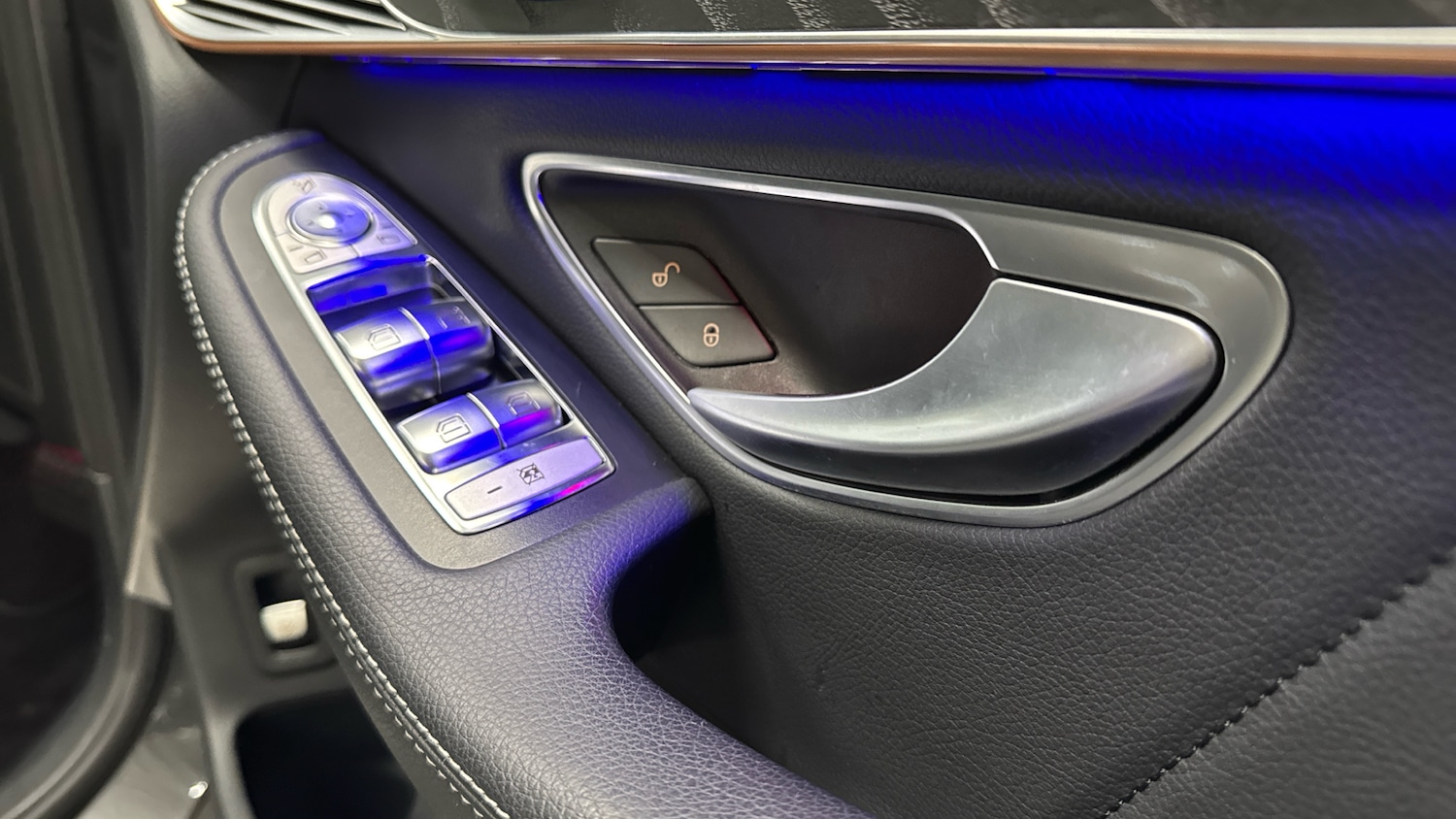 Used Mercedes-Benz EQC 2022 for sale - 77138463: Photo 25