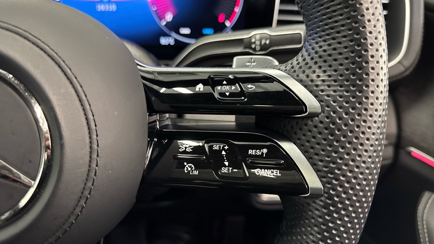 Used Mercedes-Benz GLS 2024 for sale - 76777933: Photo 31