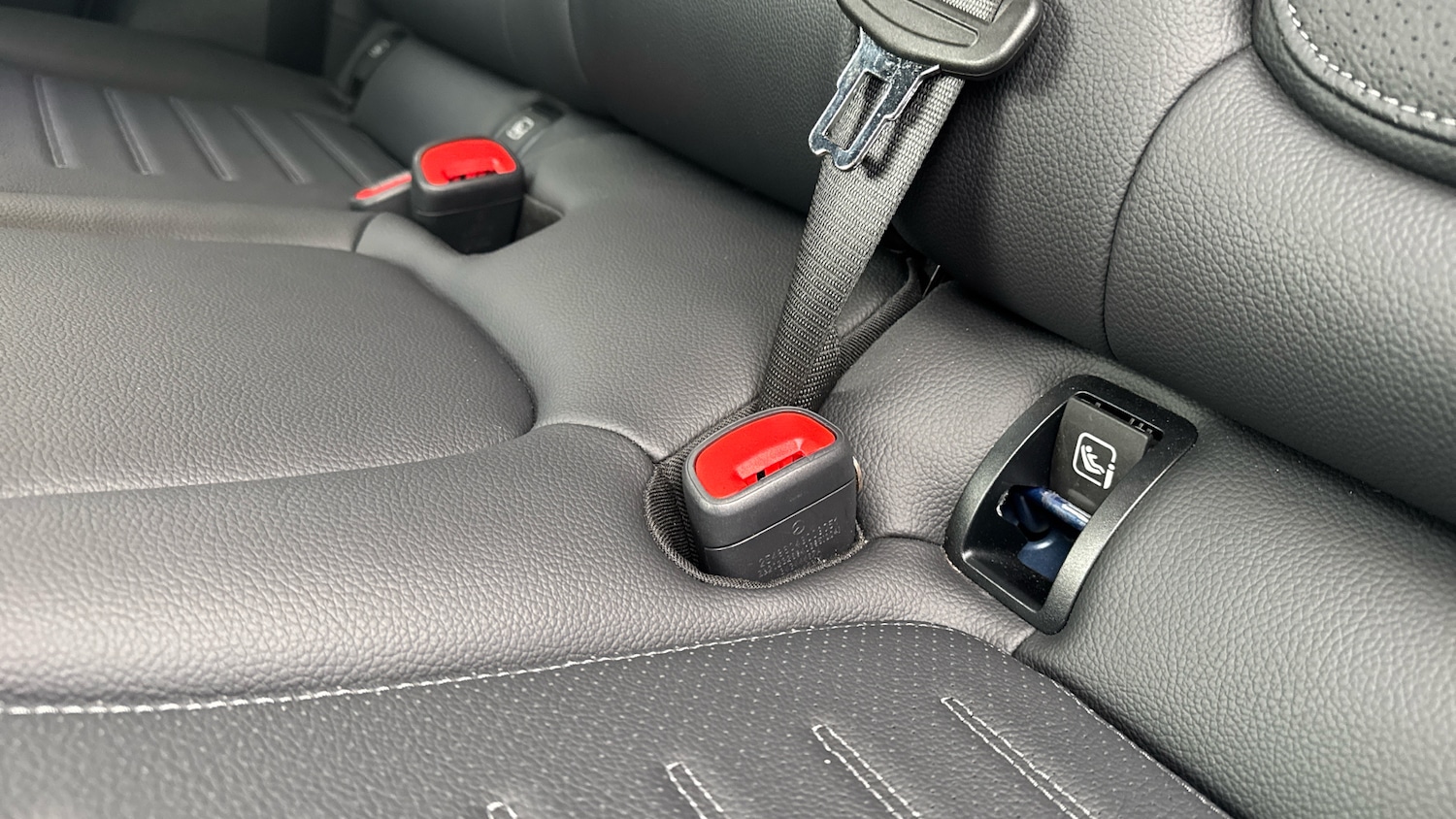 Used Mercedes-Benz GLC 2024 for sale - 77353533: Photo 17