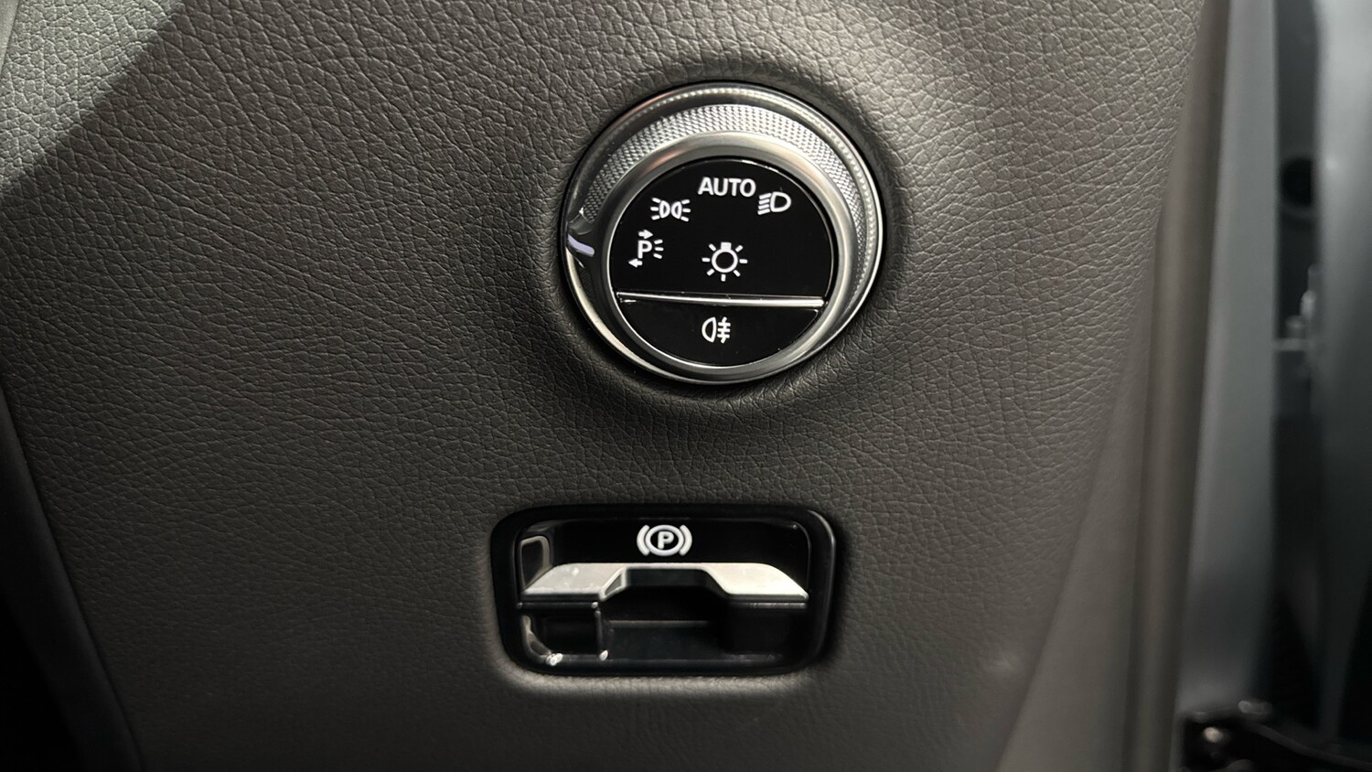 Used Mercedes-Benz GLC 2023 for sale - 76243076: Photo 29