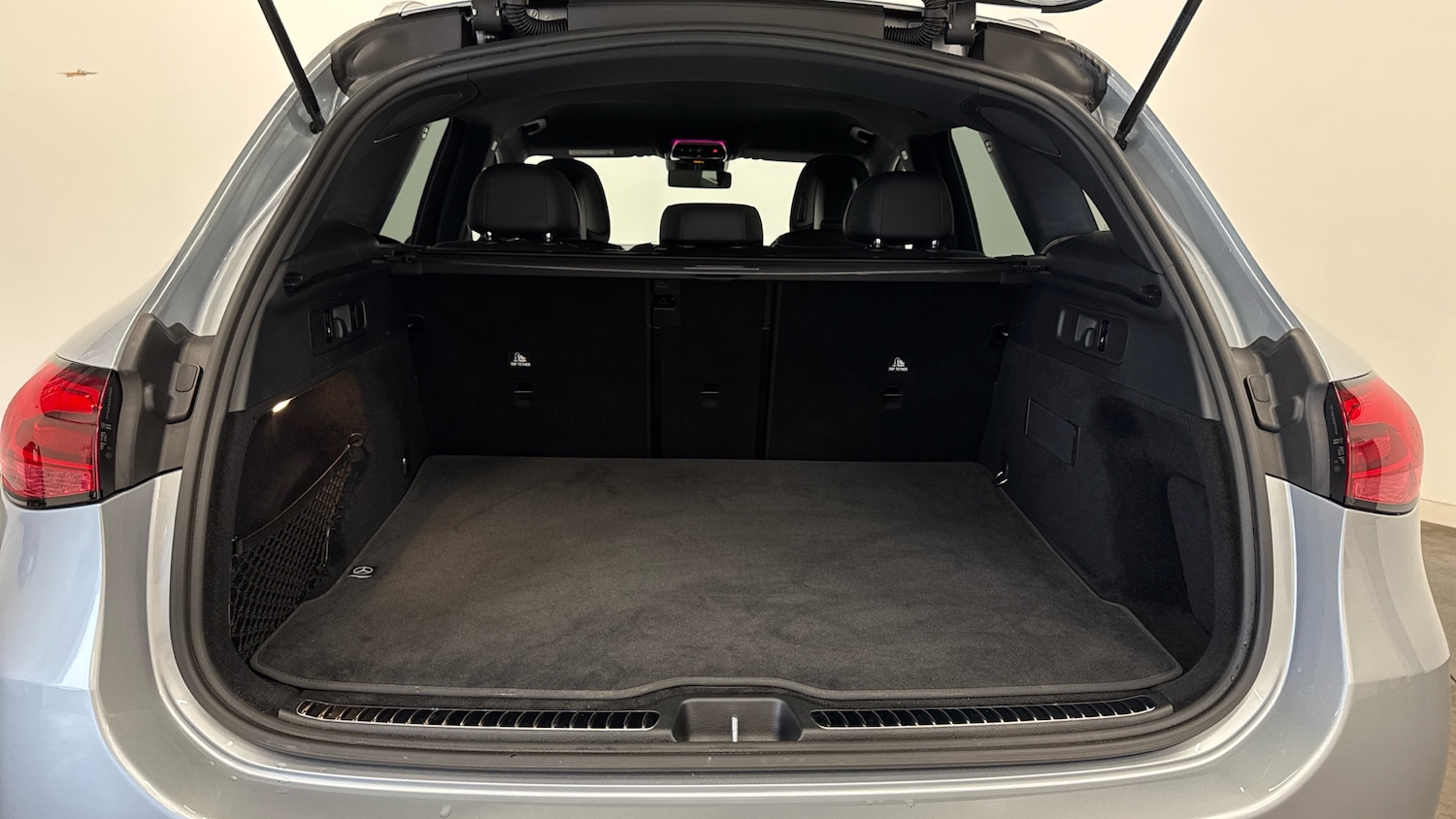 Used Mercedes-Benz GLC 2023 for sale - 76243076: Photo 4