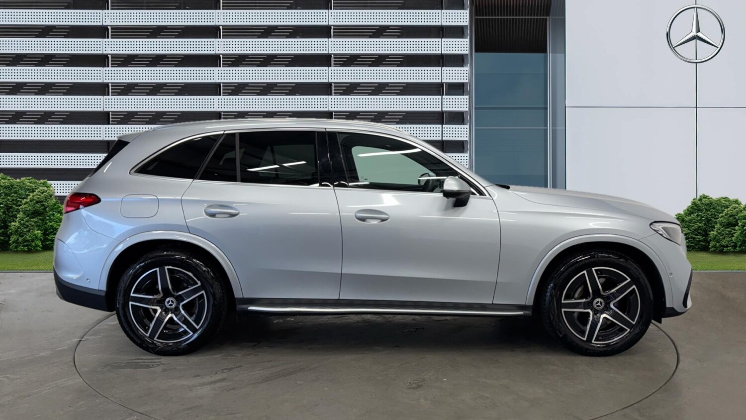 Used Mercedes-Benz GLC 2023 for sale - 76243076: Photo 5
