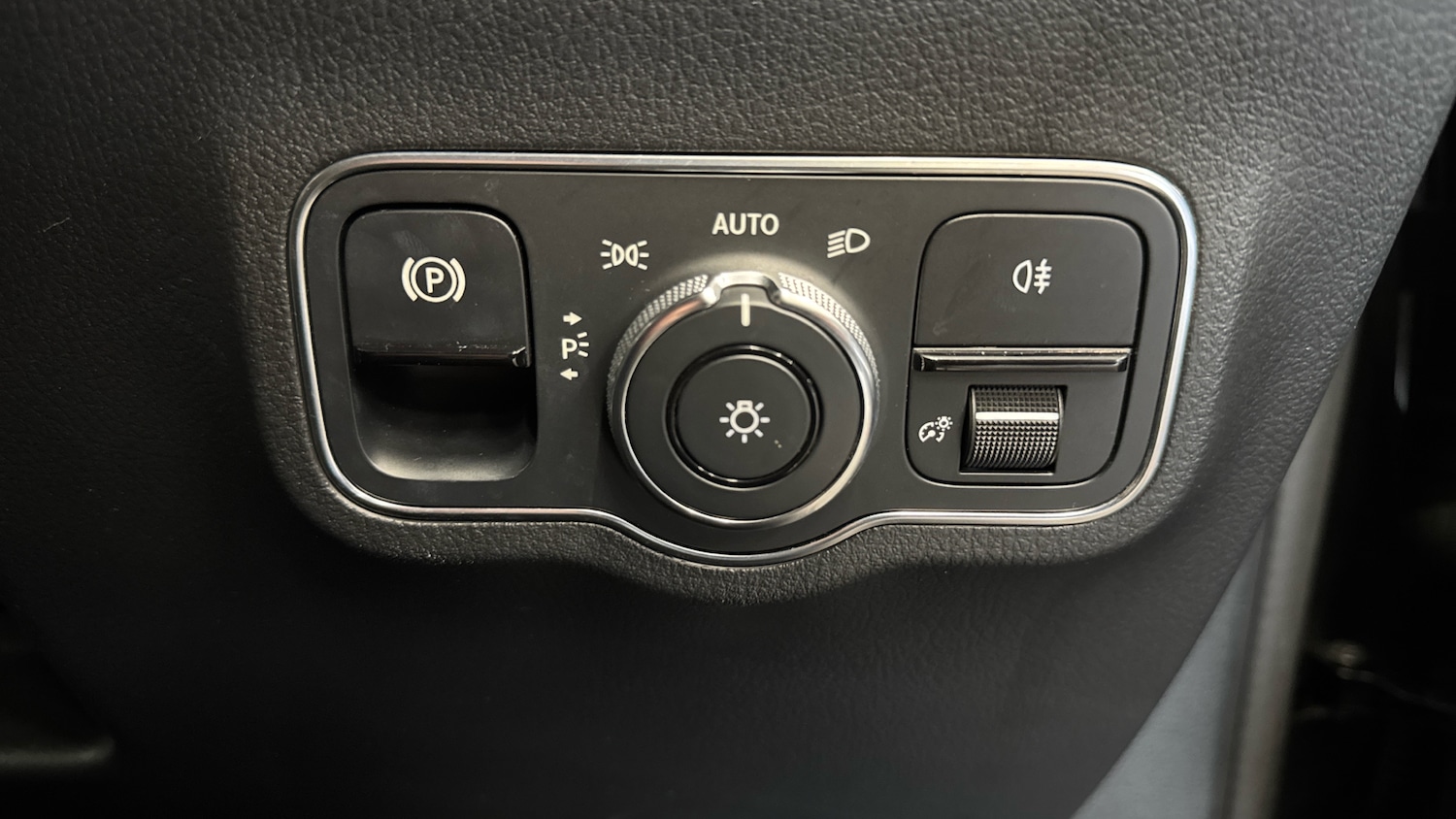 Used Mercedes-Benz GLA 2020 for sale - 77046509: Photo 28