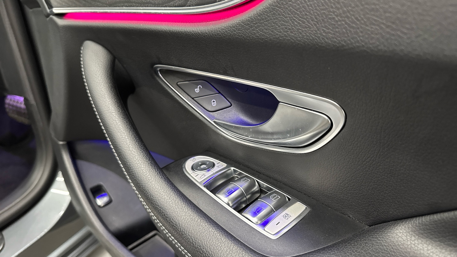 Used Mercedes-Benz E Class 2018 for sale - 76983871: Photo 23