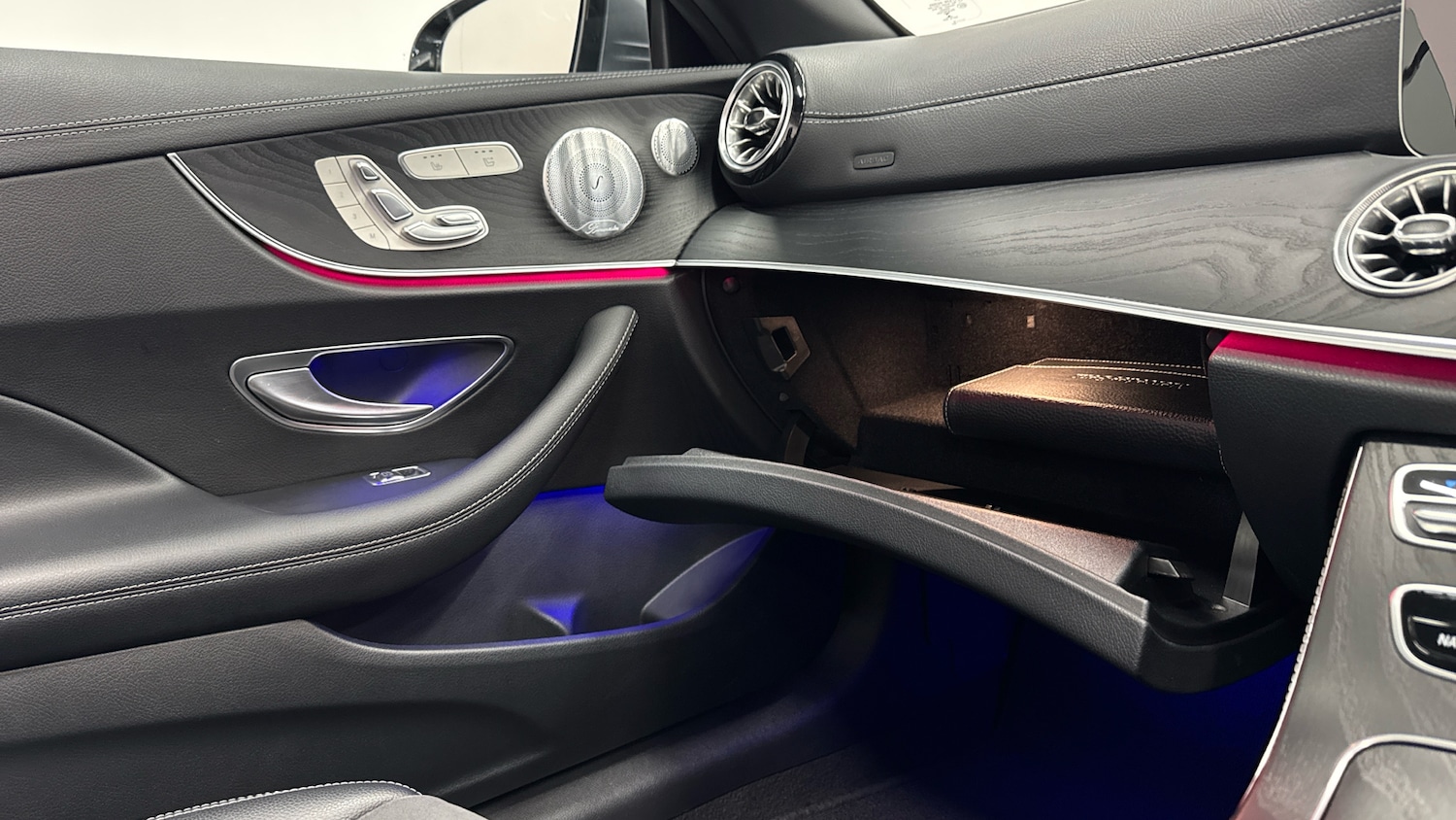 Used Mercedes-Benz E Class 2018 for sale - 76983871: Photo 33