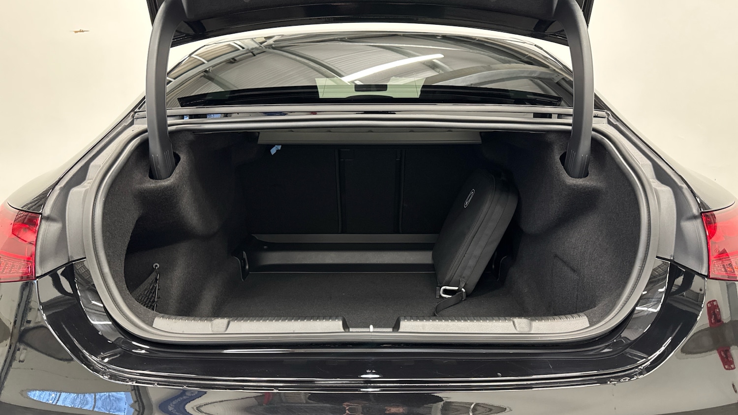 Used Mercedes-Benz EQA 2025 for sale - 77258745: Photo 4