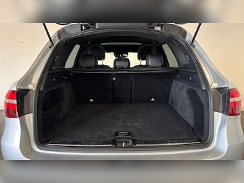 Used Mercedes-Benz GLC 2018 for sale - 75638499: Photo