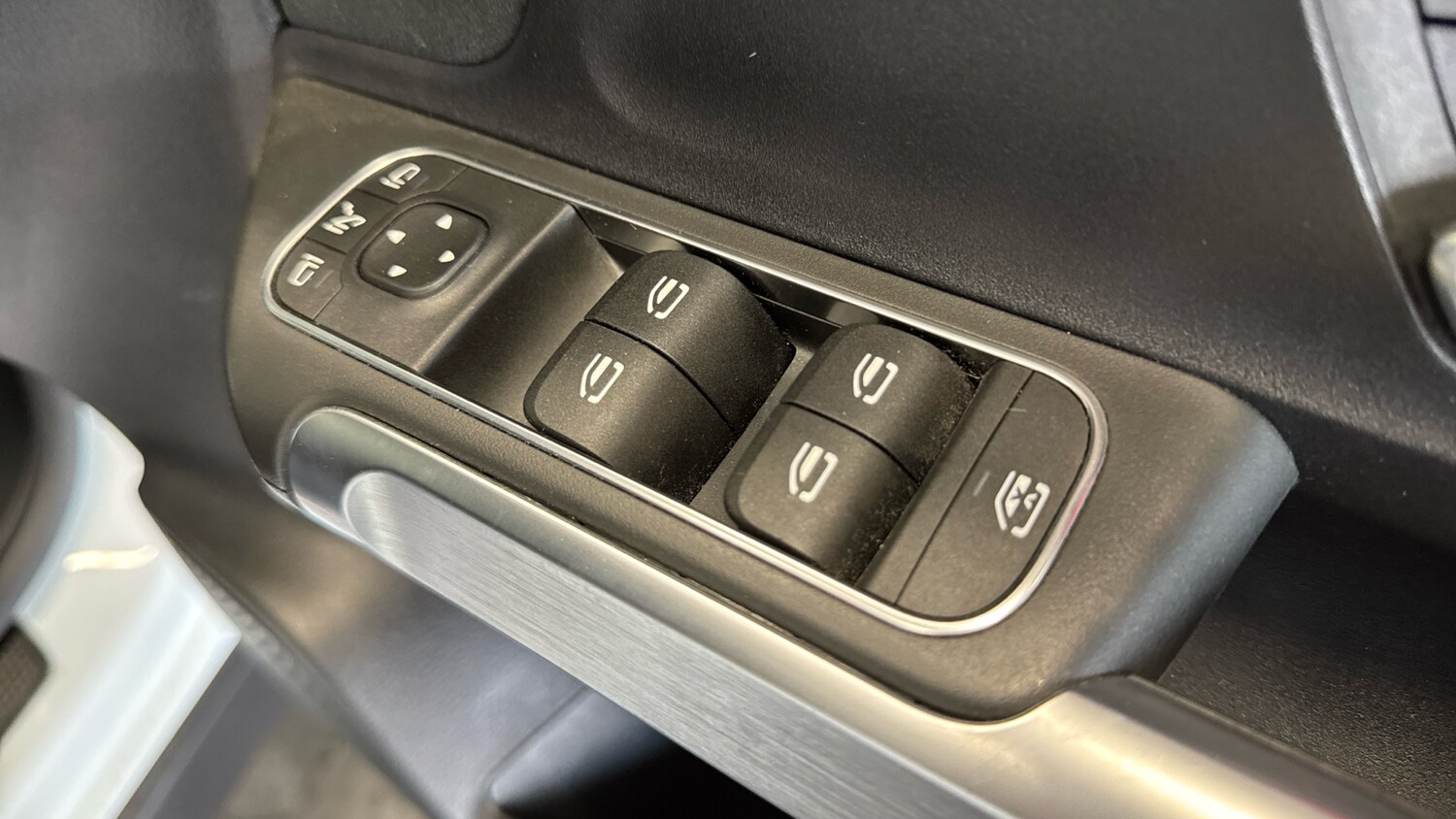 Used Mercedes-Benz GLB 2023 for sale - 78010947: Photo 25