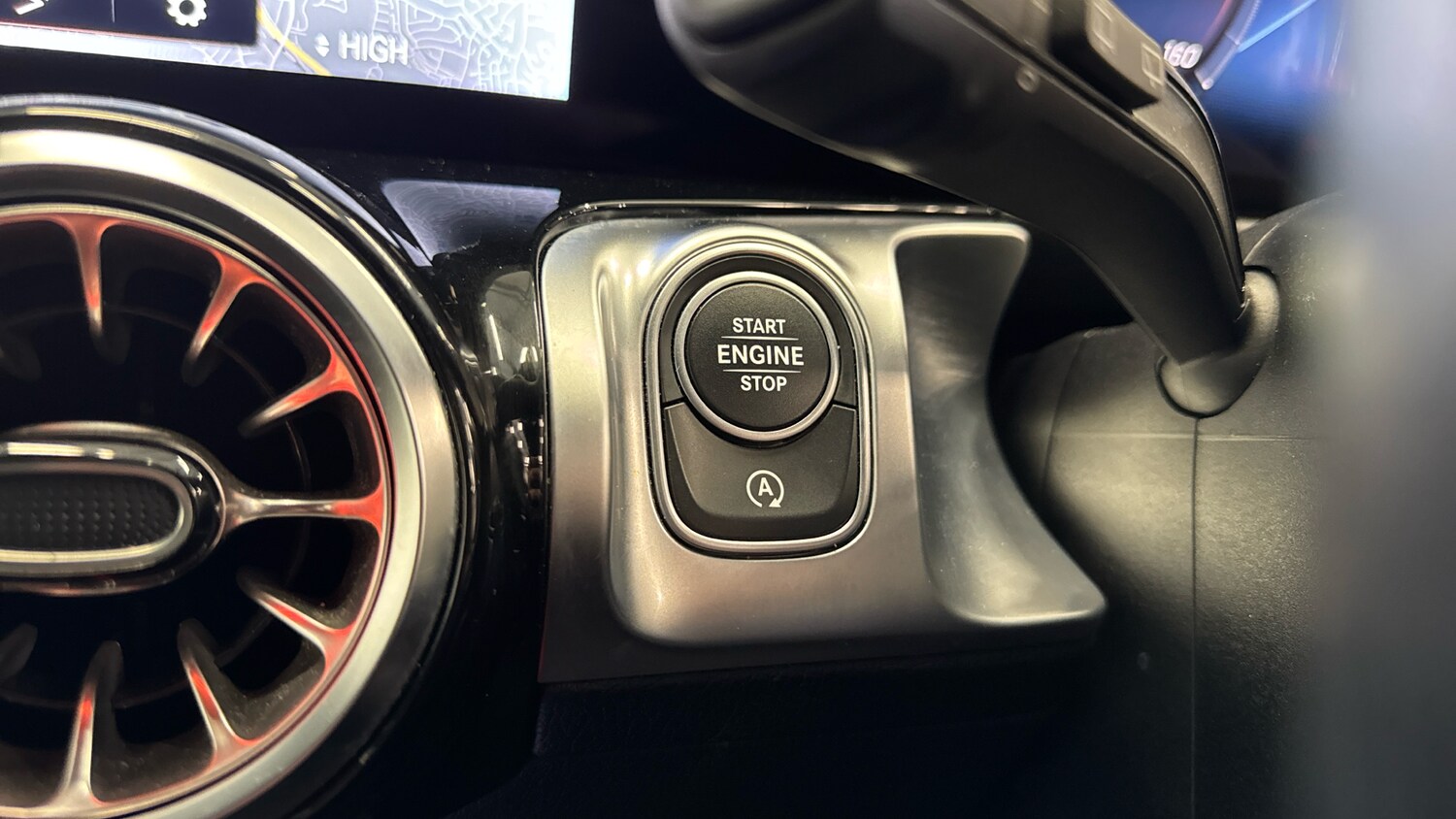 Used Mercedes-Benz GLB 2023 for sale - 78010947: Photo 31