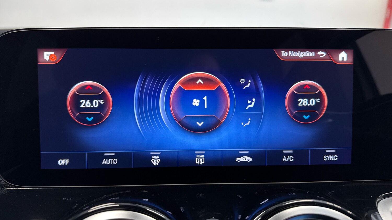 Used Mercedes-Benz GLB 2023 for sale - 78010947: Photo 40