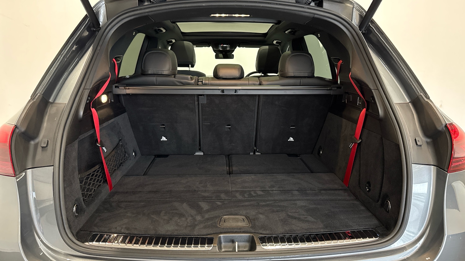 Used Mercedes-Benz GLE 2023 for sale - 76565330: Photo 17