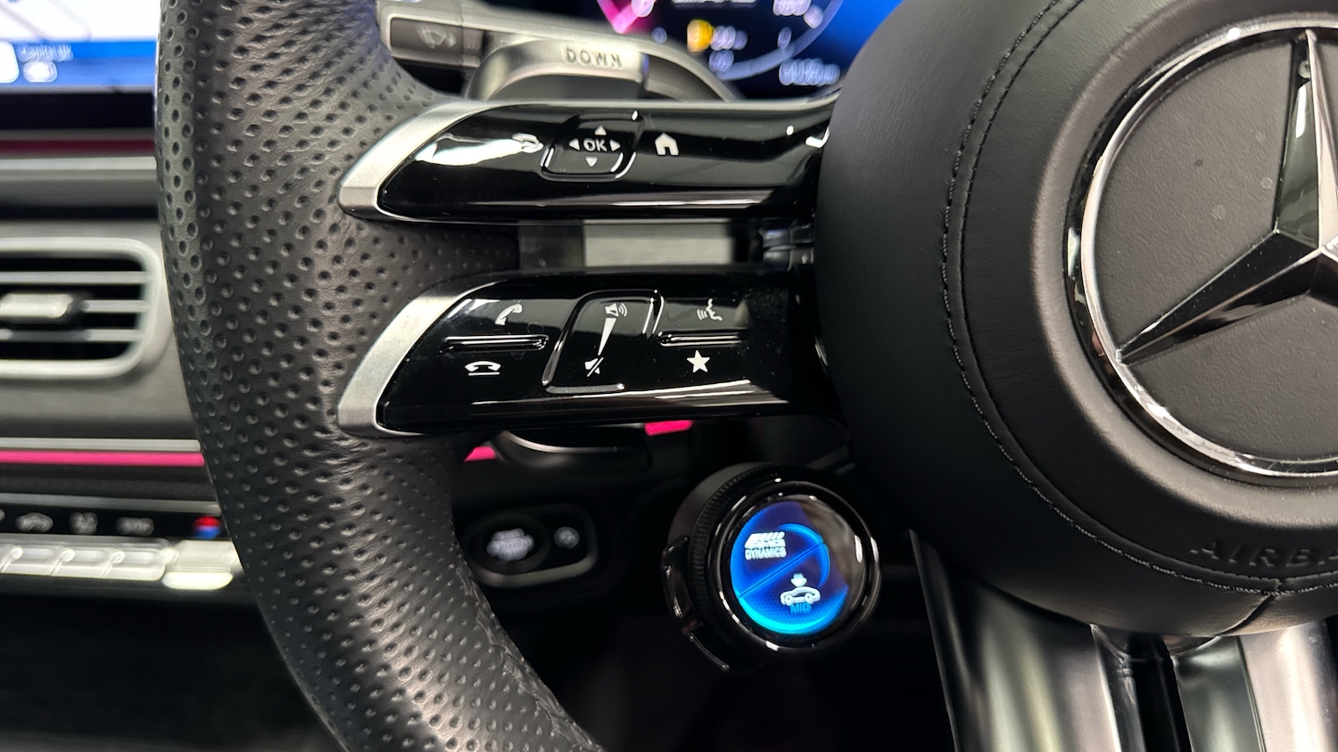 Used Mercedes-Benz GLE 2023 for sale - 76565330: Photo 30