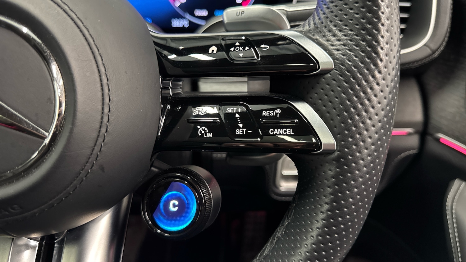 Used Mercedes-Benz GLE 2023 for sale - 76565330: Photo 31