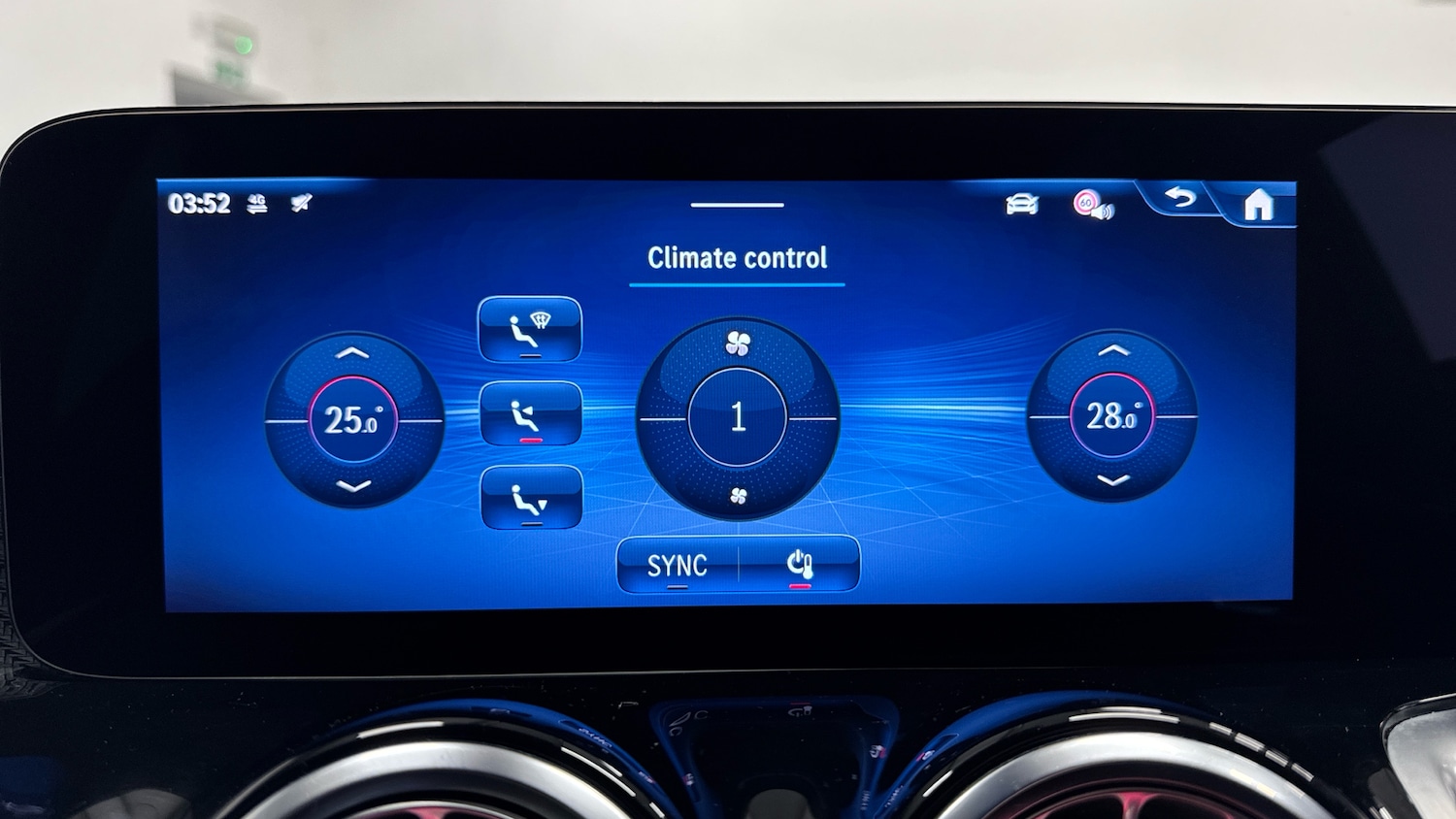 Used Mercedes-Benz GLB 2024 for sale - 77168461: Photo 41