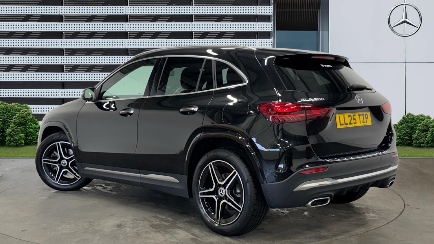 Used Mercedes-Benz GLA 2025 for sale - 77701211: Photo 2